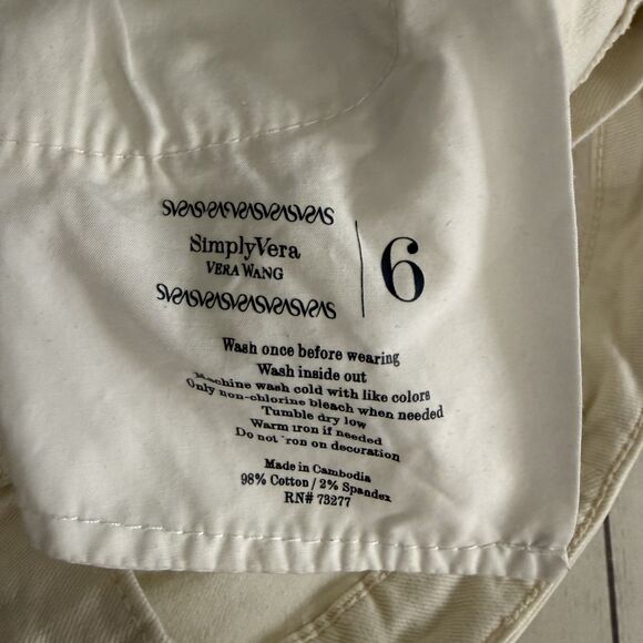 Simply Vera by Vera Wang Women's Size 6 Cream Roll Cuff Capri Denim Jeans - Picture 5 of 6